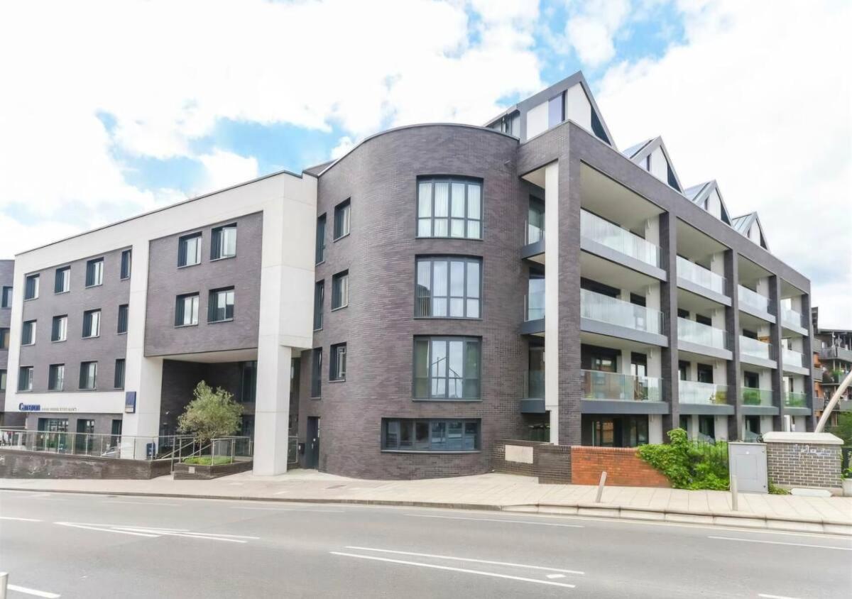 London Heathrow Apartment - West Drayton Yiewsley 외부 사진