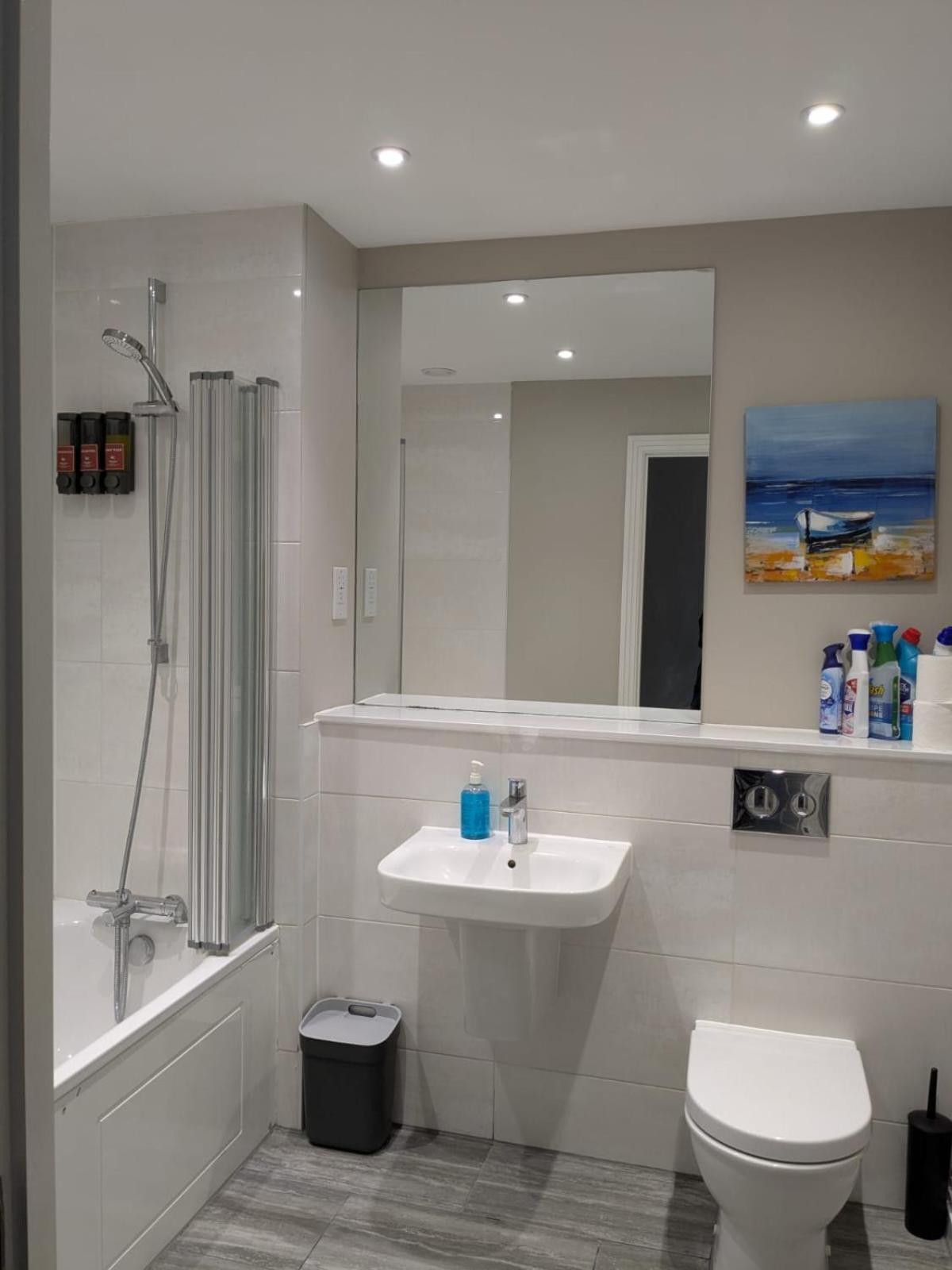 London Heathrow Apartment - West Drayton Yiewsley 외부 사진